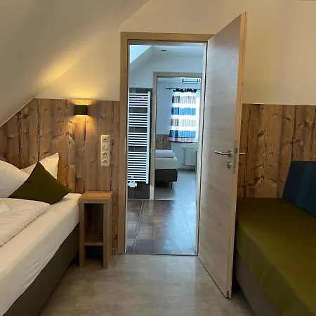 Landgasthaus Hofmann 3*