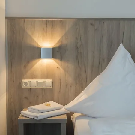 Pensión Landgasthaus Hofmann 3*